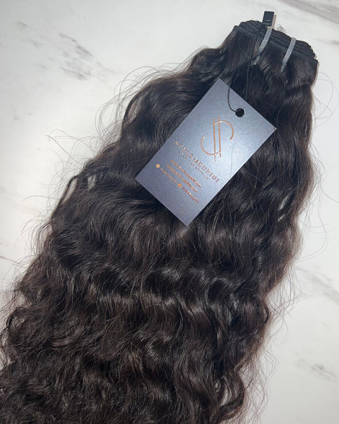 Luxe Wavy Bundles